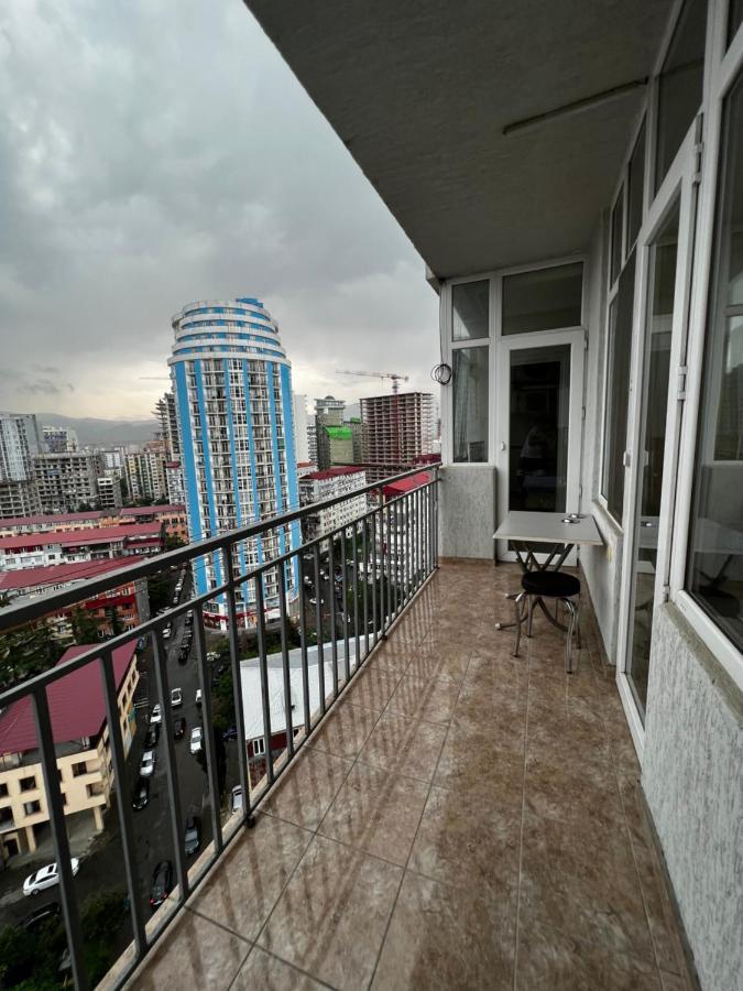 Sea Apartments Batoumi Extérieur photo